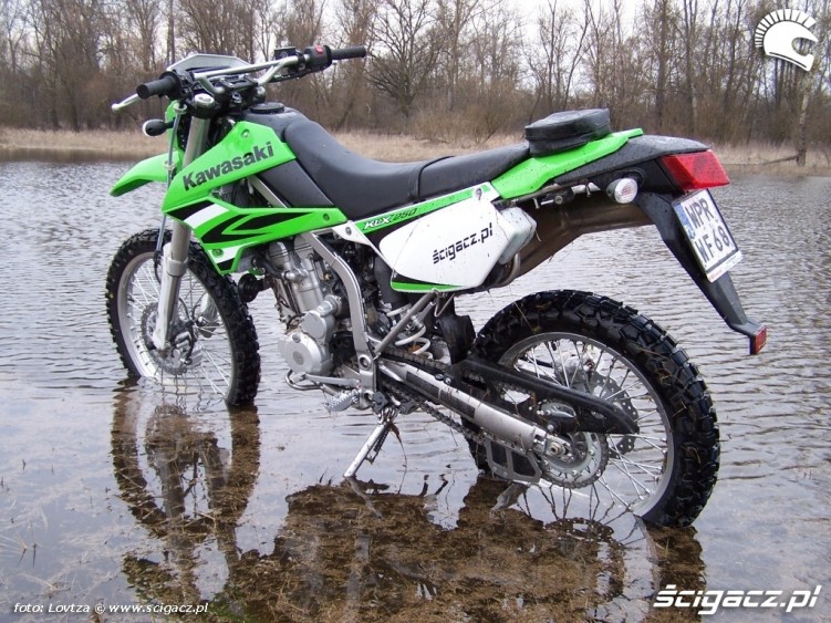 KLX250 w wodzie