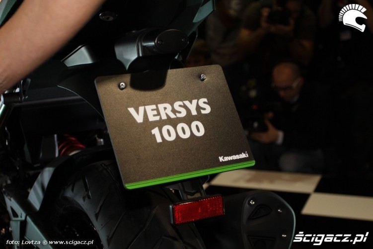 Versys 1000 plate