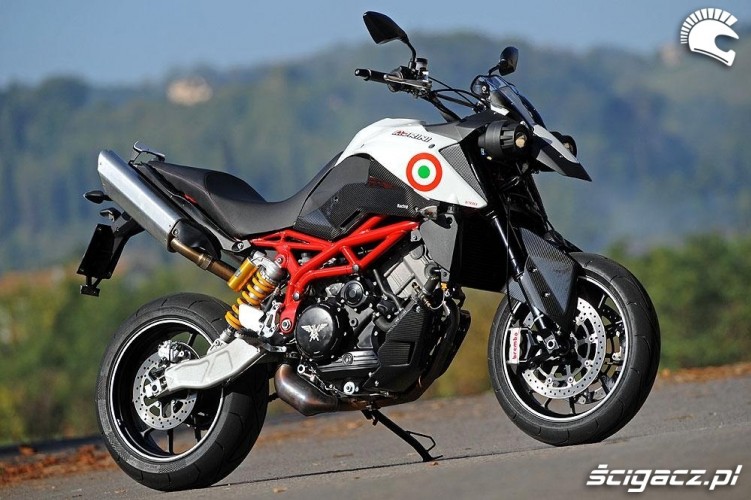 2010-Moto-Morini-Grand-Motard