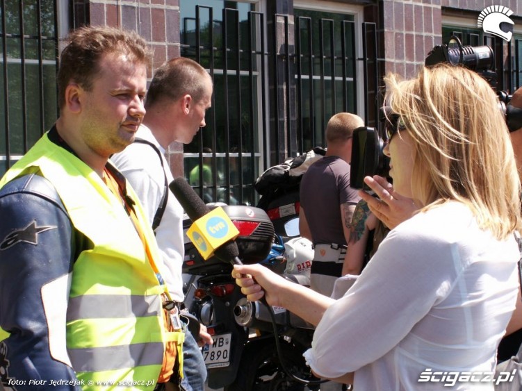 wywiad dla TVN motocyklista protest przeciwko oplatom na autostradach