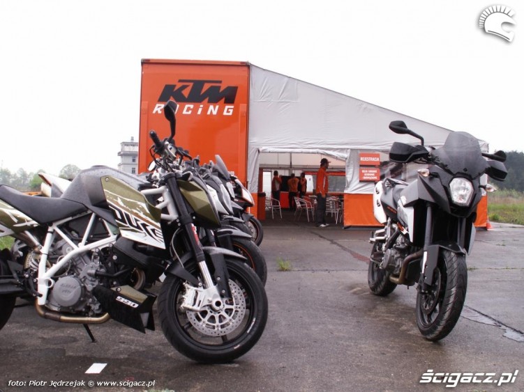 motocykle Dzien testowy KTM modlin 2010