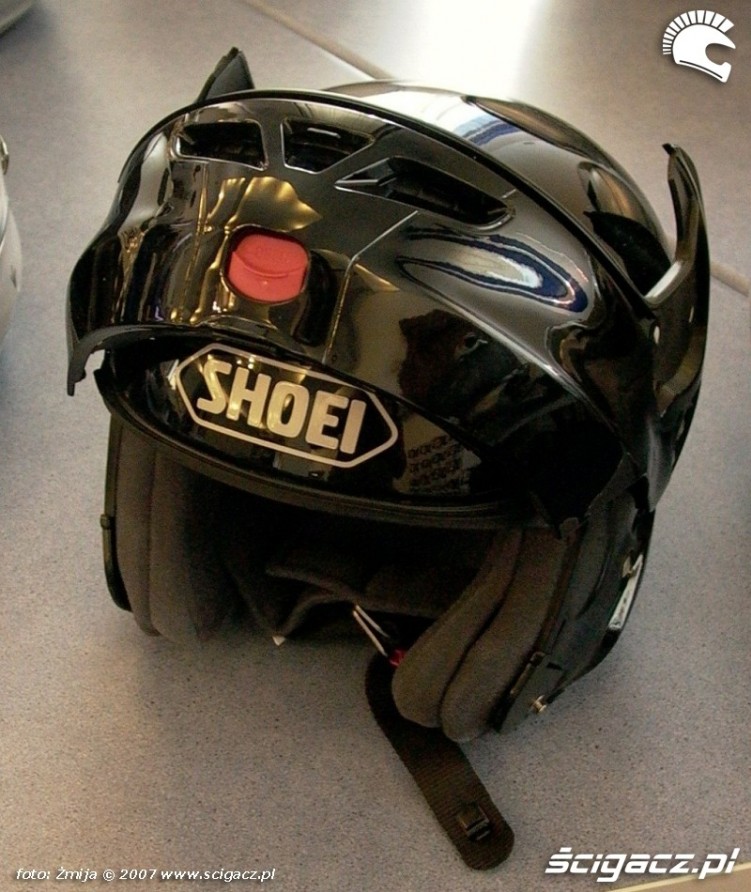 28 kask Shoei