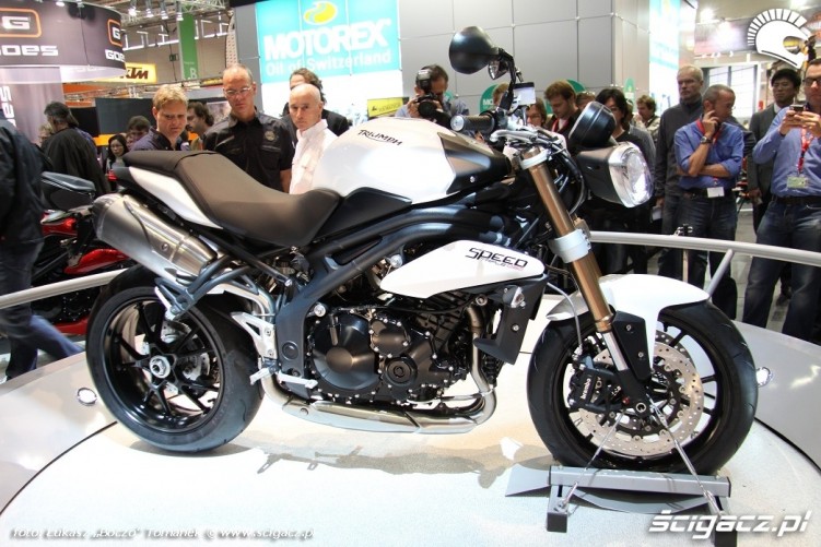 speed triple 2011 lewa strona