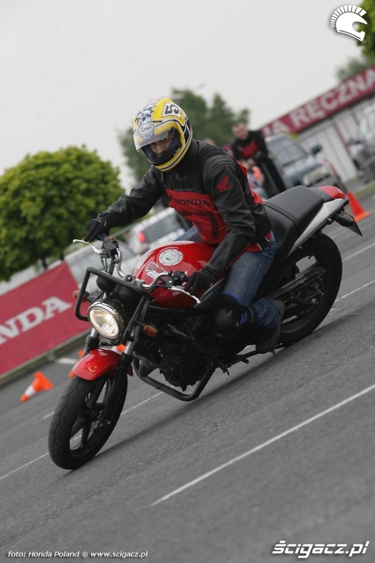 Honda VTR zwyciezca tychy