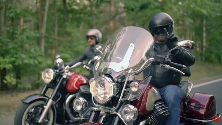 Moto Guzzi California vs Eldorado 1400 cm3 ponad 180 kmh Najwieksza V2 w motocyklu
