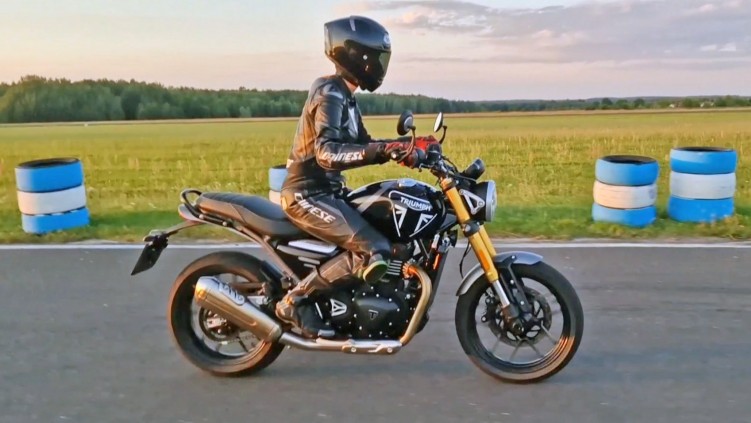 Triumph Speed 400 Dzien na Moto Park Ulez