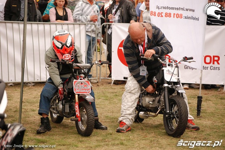 Tata i syn motocyklisci