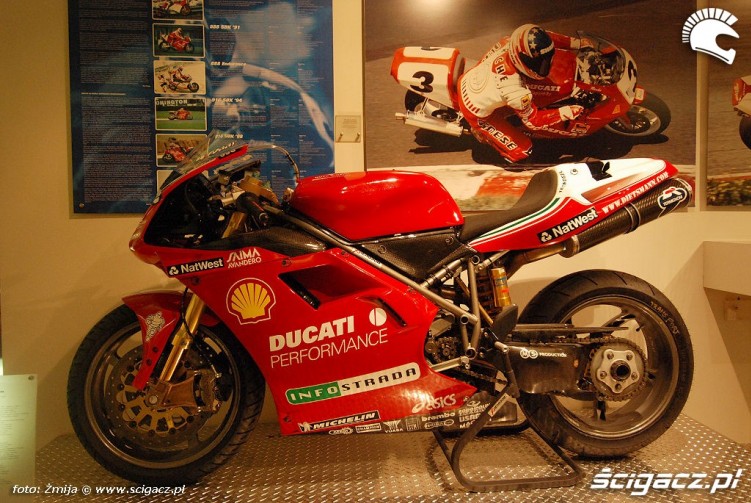 Wyscigowy motocykl Ducati