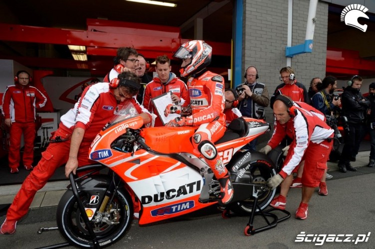 Box Ducati Dutch TT Assen 2013