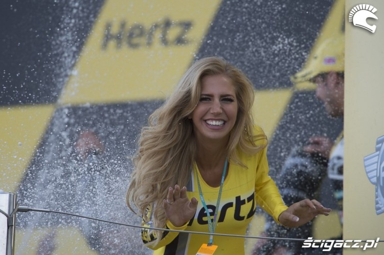 Blond i szampan Grand Prix Silverstone 2013