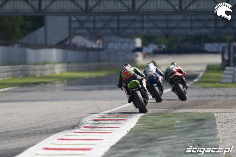 Prowadzaca trojka WSBK Racing Monza 2013