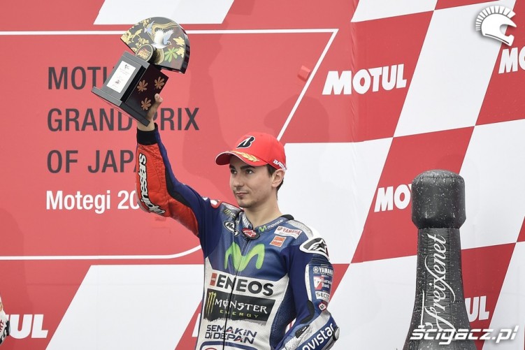 podium lorenzo motogp japonia 2015