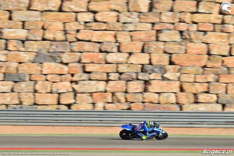 MotoGP Aragon Ecstar Suzuki 29 Andrea Iannone 4