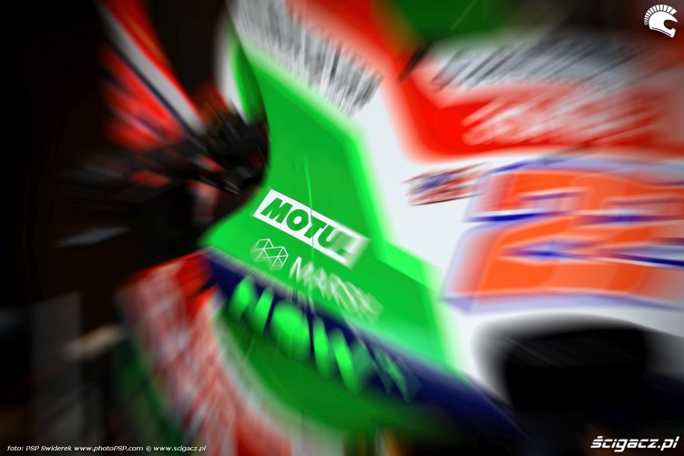 MotoGP Silverstone Aprilia 22 Sam Lowes 9