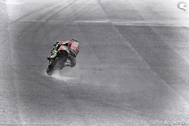 MotoGP Motegi Aprilia 41 Aleix Espargaro 19