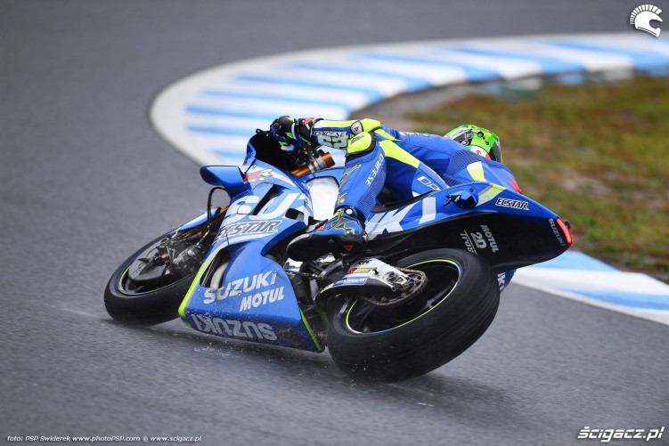 MotoGP Motegi Suzuki 29 Andrea Iannone 6
