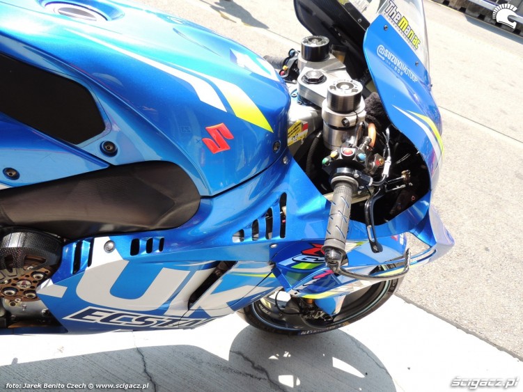 Suzuki MotoGP GSX RR Motul Rins Iannone 15