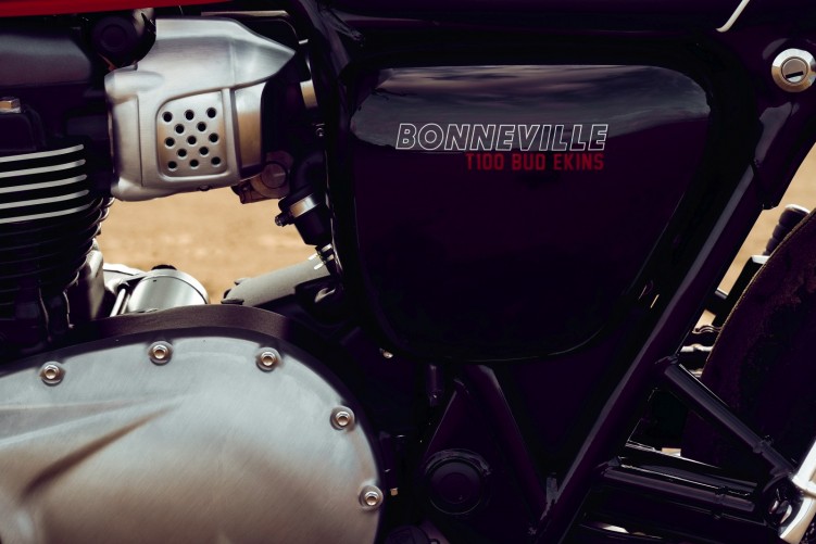 Triumph Bonneville Bud Ekins panel boczny