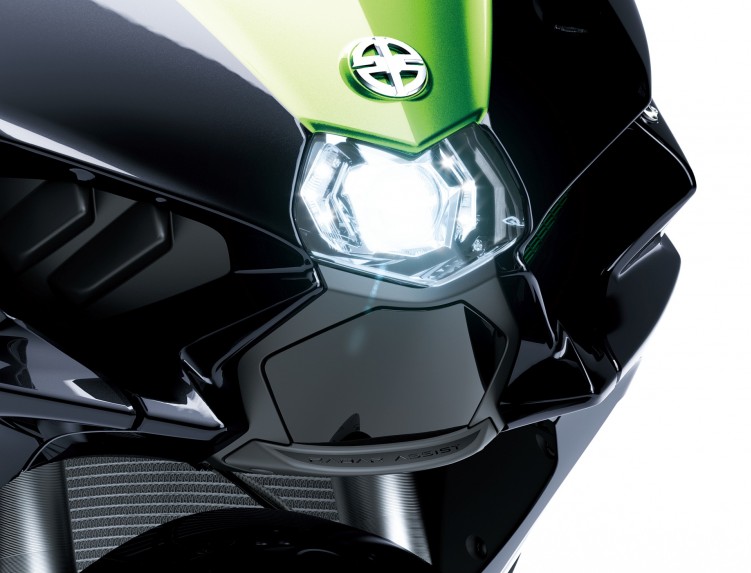 23 Kawasaki H2SX 2022 reflektor