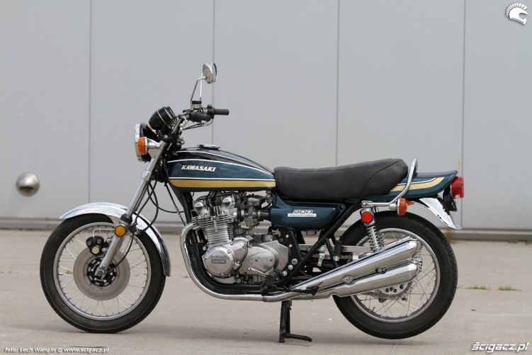 19 Kawasaki Z1 lewy bok