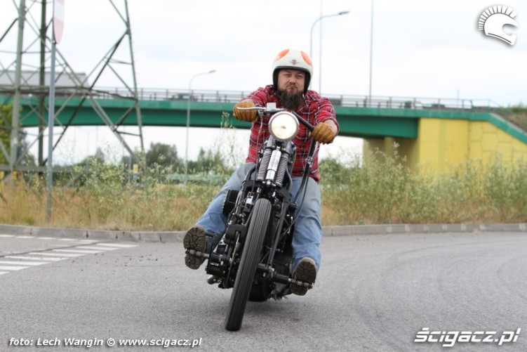 02 Harley Davidson Softail Evo Custom jazda