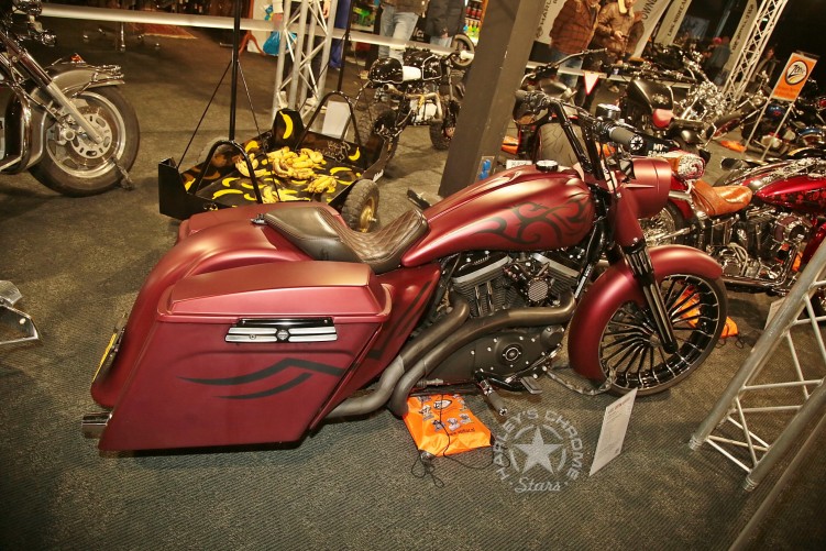 092 Big Twin Bikeshow Expo 22 Houten wystawa motocykli custom