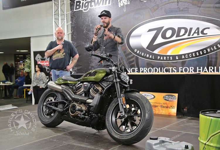 106 Big Twin Bikeshow Expo 22 Houten wystawa motocykli custom