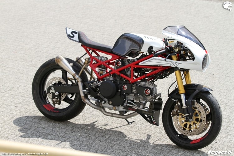 41 Ducati Monster 600 wersji custom
