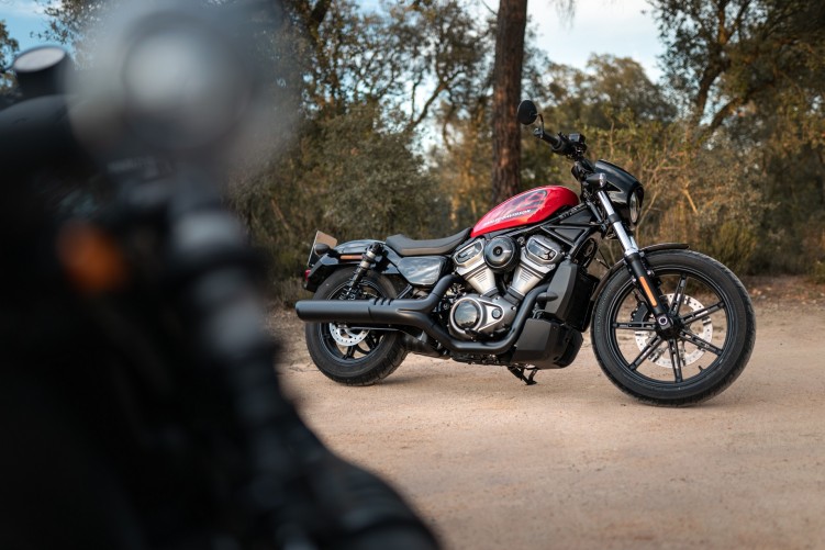 56 Harley Davidson Nightster 2022