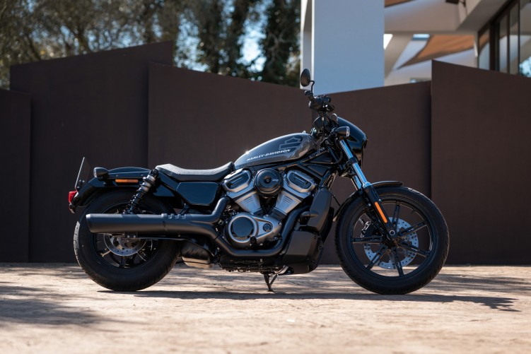 66 Harley Davidson Nightster 2022