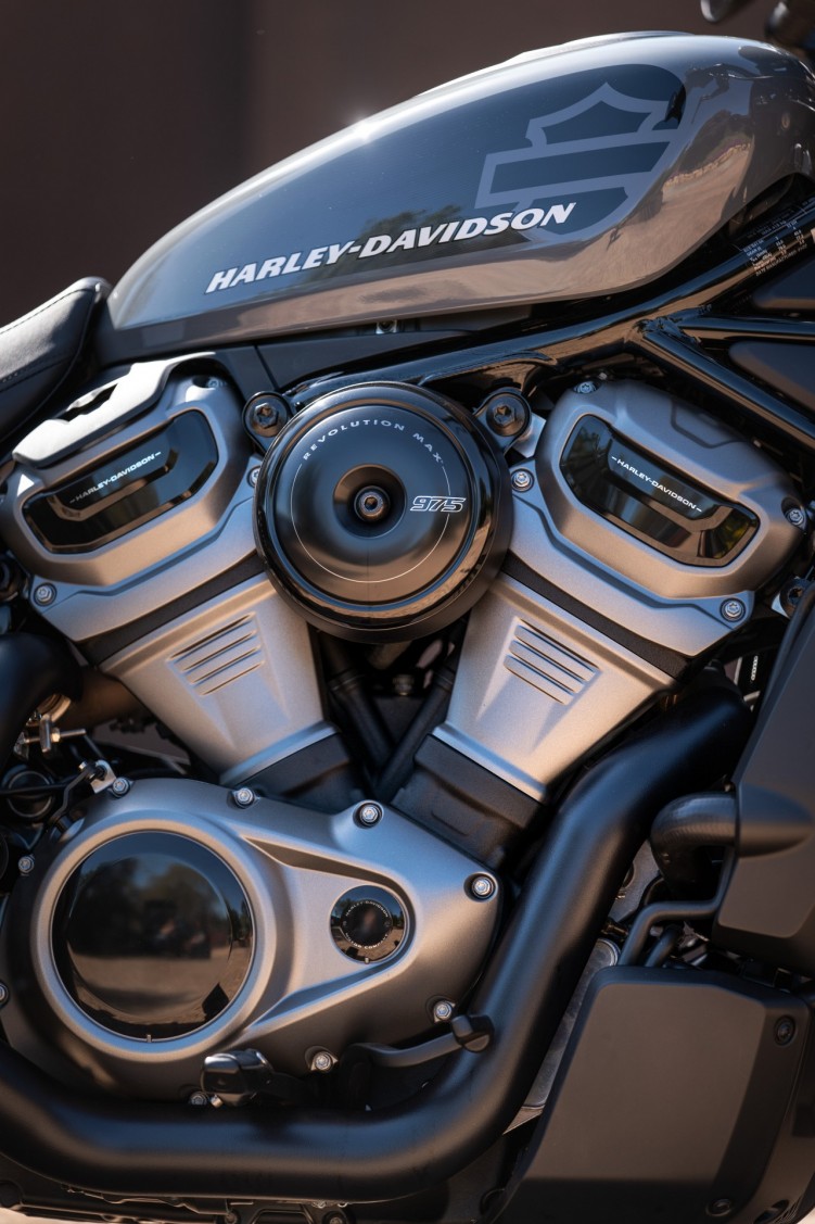 74 Harley Davidson Nightster motor