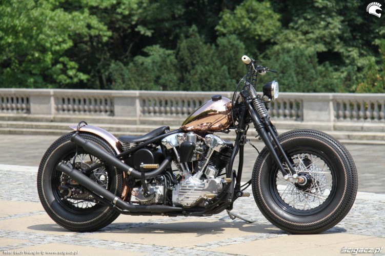 23 Harley Davidson Knucklehead custom prawy profil