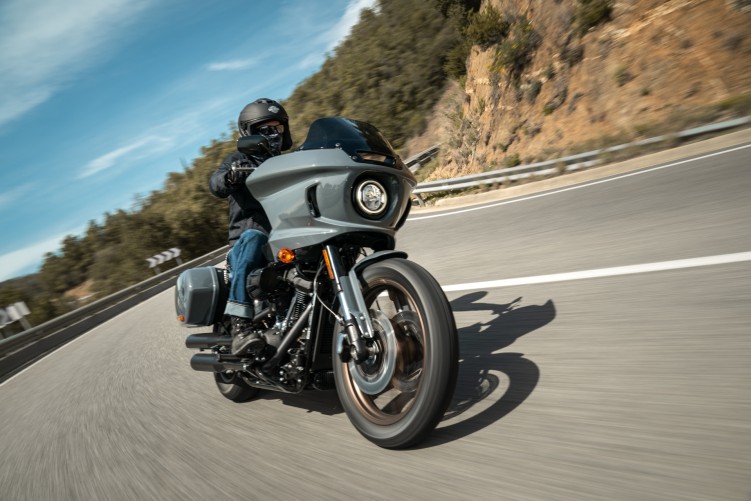 31 Harley Davidson Low Rider ST test