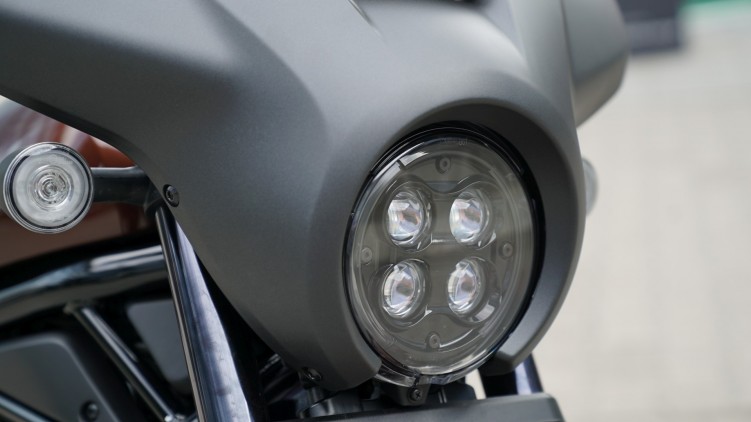 15 Honda CMX1100 Rebel reflektor