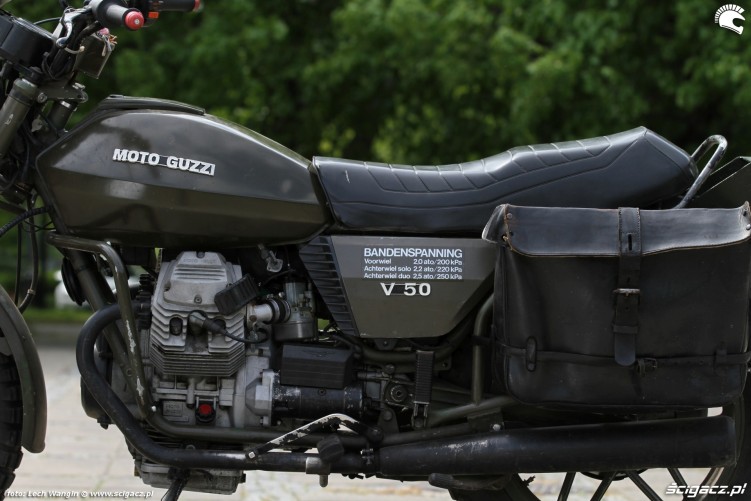 11 Moto Guzzi V50 Nato z bliska