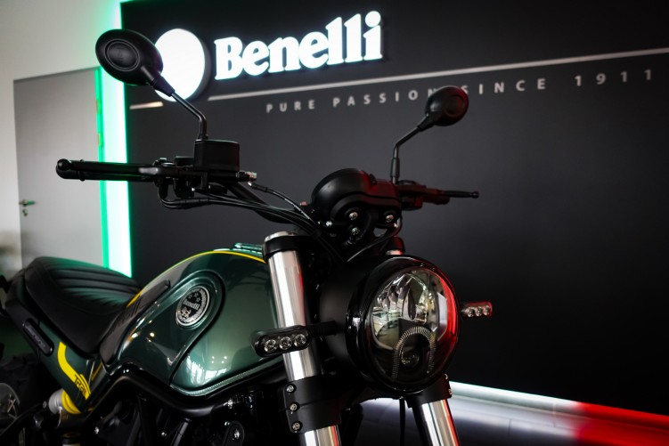 072 Motocykle Benelli Delta Plus Chorzow