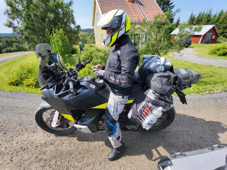 147 Nordkapp na motocyklu
