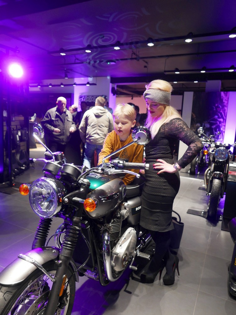 triumph bonneville salon triumph krakow