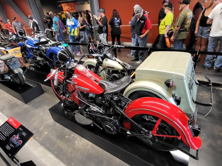 056 120 lat Harley Davidson USA Milwaukee