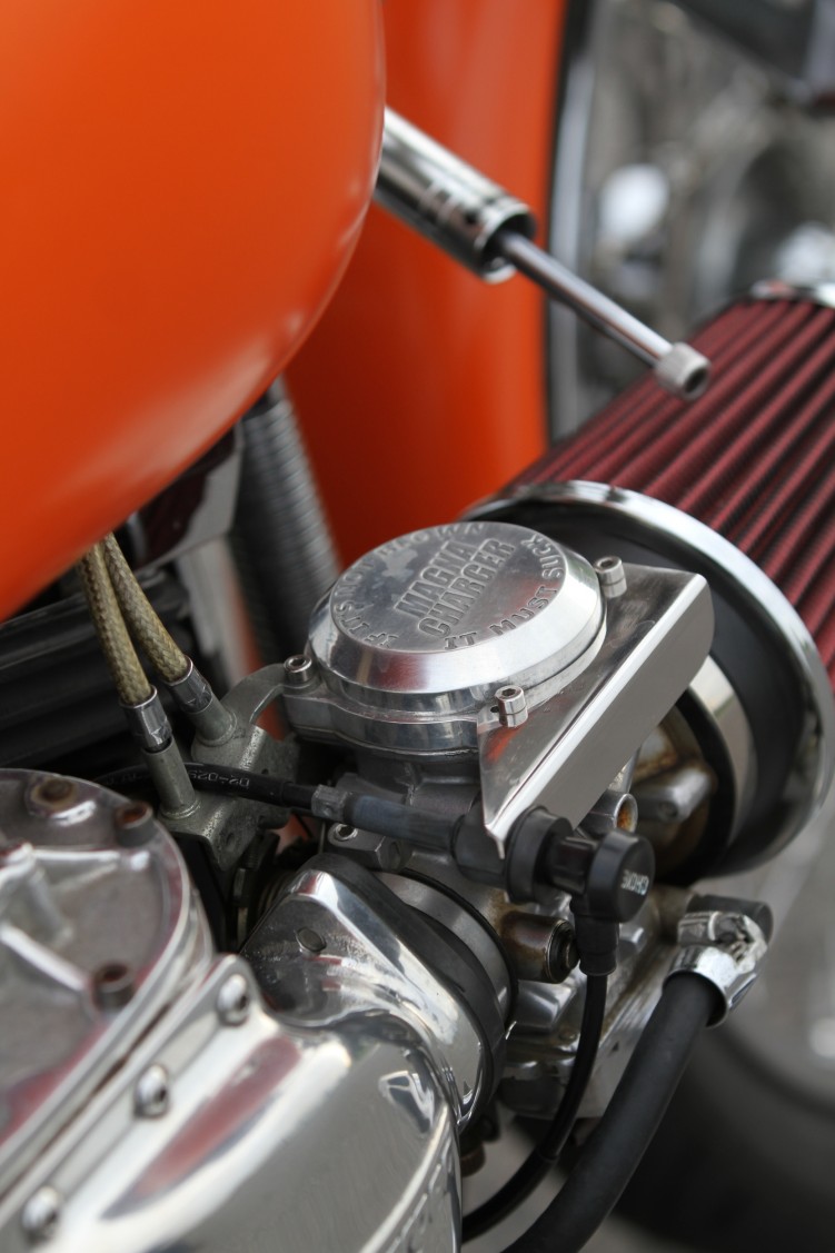 31 Harley Davidson Softail custom Magna Charger