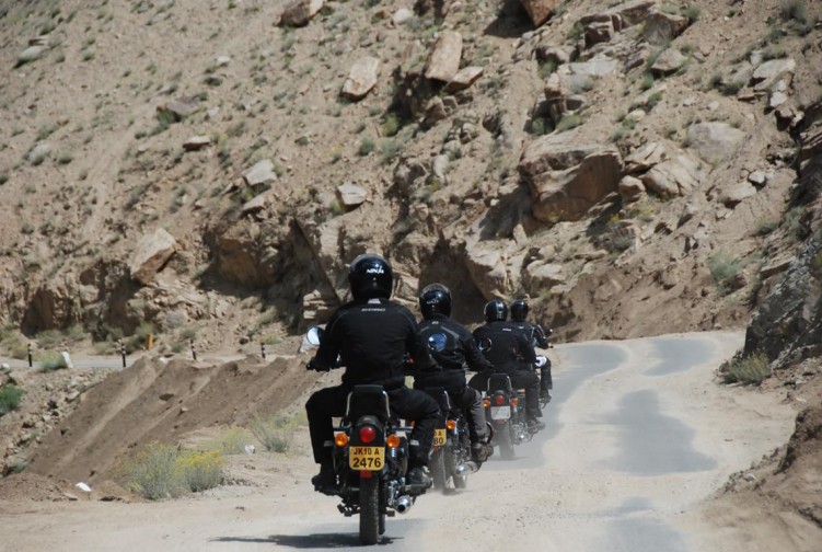 53 Motocykle w Himalajach Spotkanie na Przeleczy