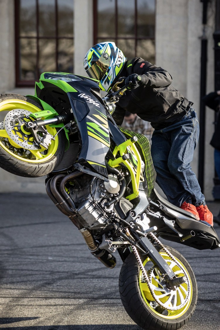 stunt pokazy Wroclaw Motorcycle Show 2023
