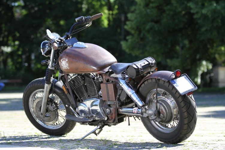 10 zdjecia Honda VT 1100 Bobber statyka