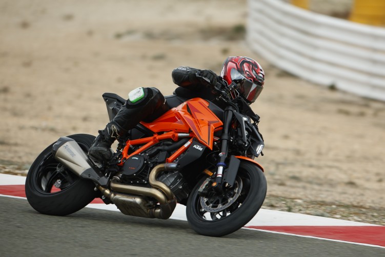 09 KTM Superduke 1390 model 2024