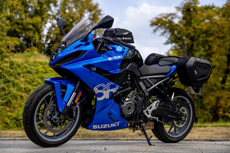 Suzuki GSX-8R profil