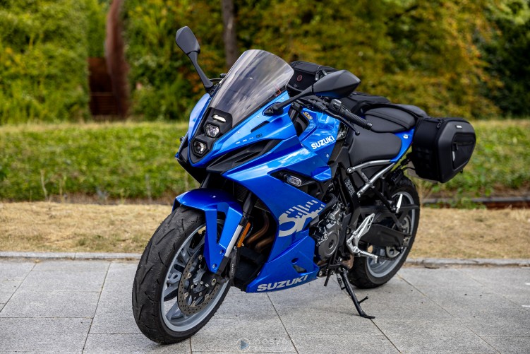 Suzuki GSX-8R z przodu