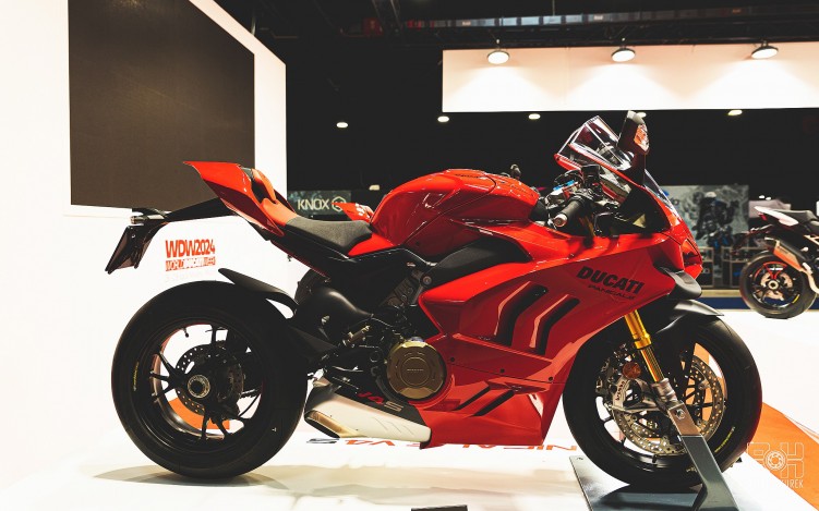ducati panigale 2024 PTAK Expo Warsaw Motorcycle Show 27