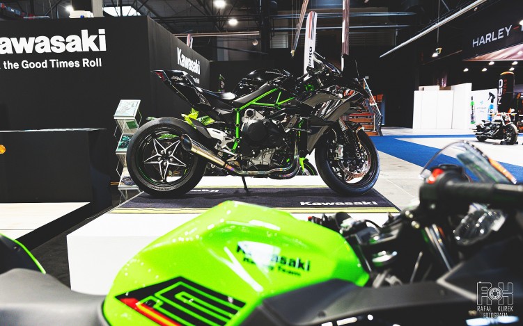 superbike kawasaki 2024 PTAK Expo Warsaw Motorcycle Show 14