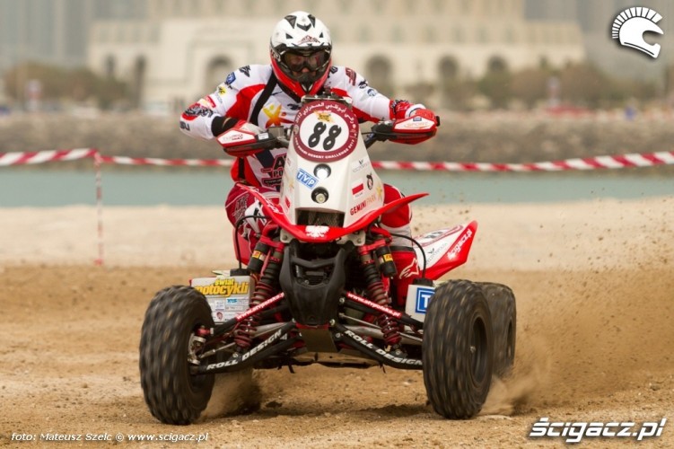 Sonik na quadzie Abu Dhabi Desert Challenge 2012