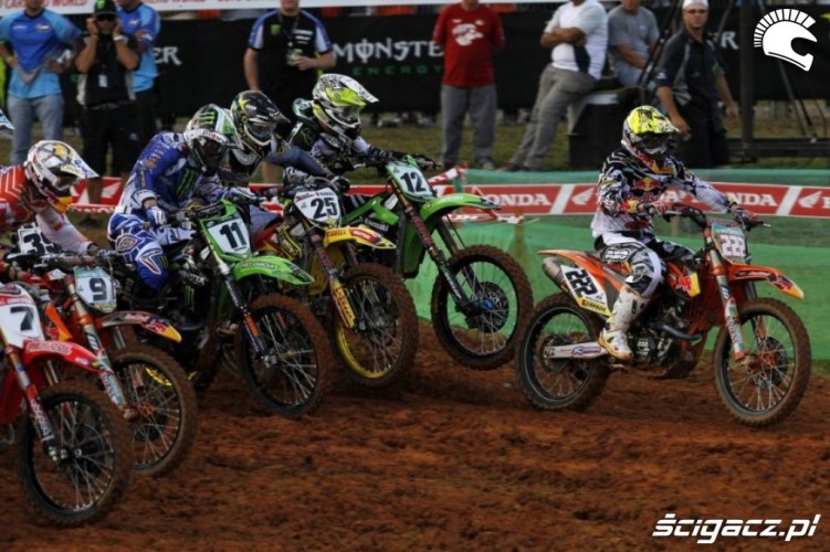 Cairoli na czele Mistrzostwa Swiata Motocross w Brazyli 2012